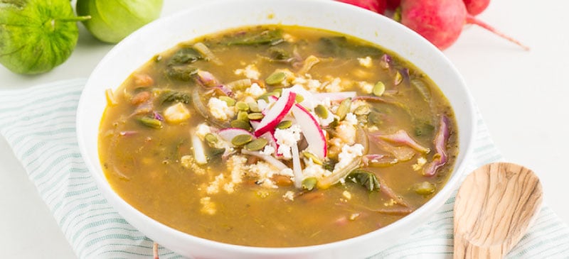 Pozole verde - Dr. Axe